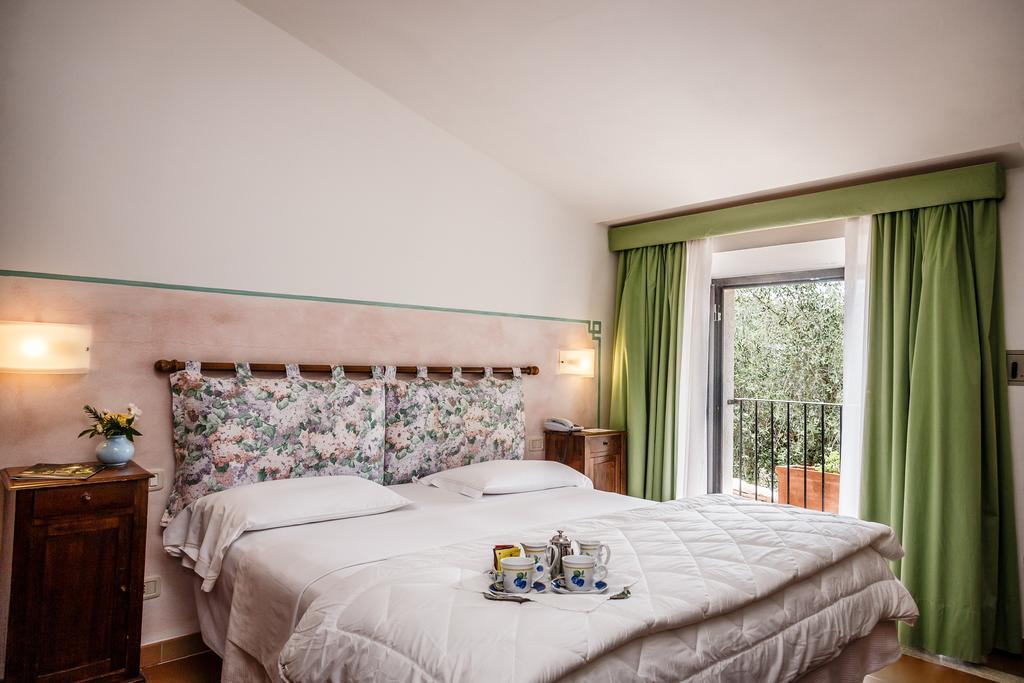 Villa Acquaviva Wine Resort Монтемерано Экстерьер фото