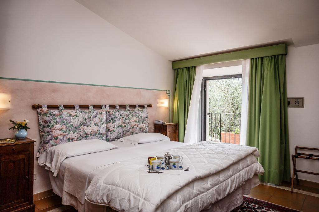 Villa Acquaviva Wine Resort Монтемерано Экстерьер фото