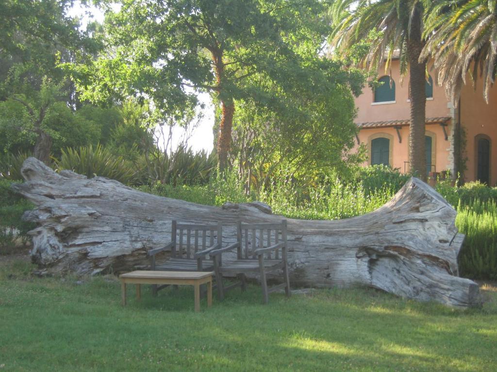 Villa Acquaviva Wine Resort Монтемерано Экстерьер фото